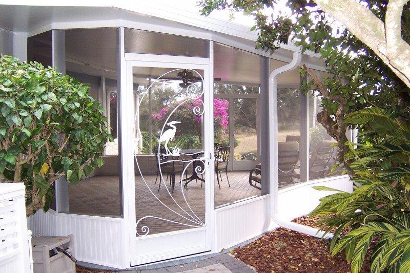 decorative-screen-doors